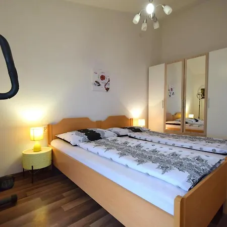 Zrinka Apartment Omisalj