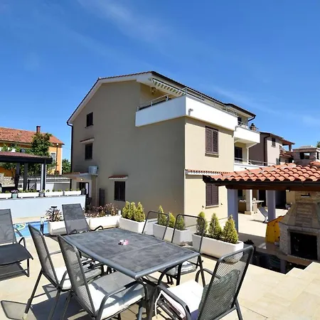 Apartment Zrinka Omisalj
