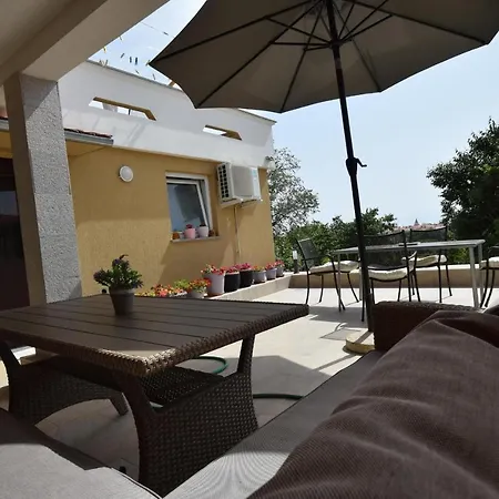 Zrinka アパート *